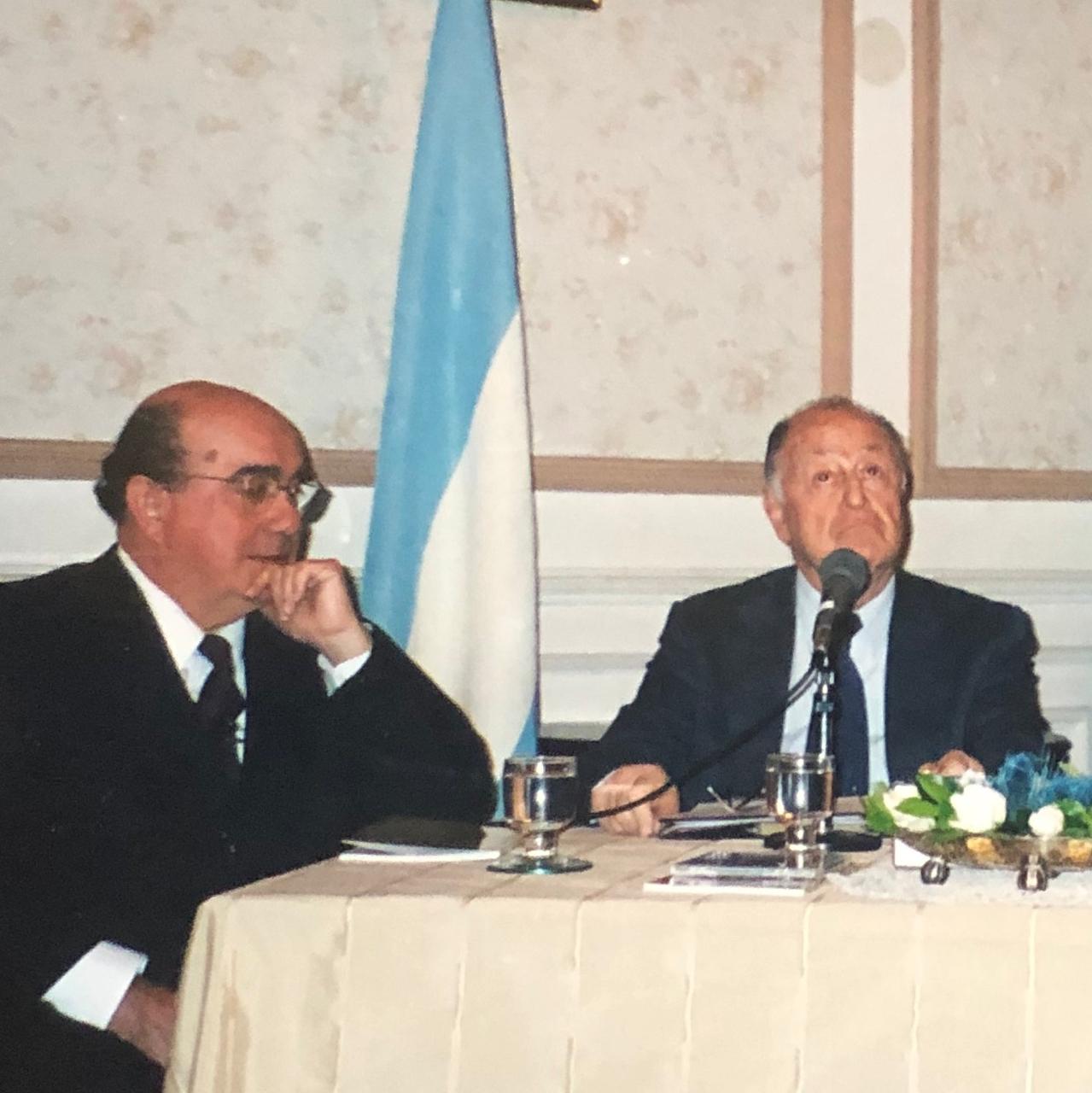 Hipólito Saá en conferencia